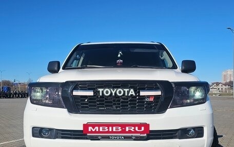 Toyota Land Cruiser 200, 2011 год, 2 400 000 рублей, 6 фотография