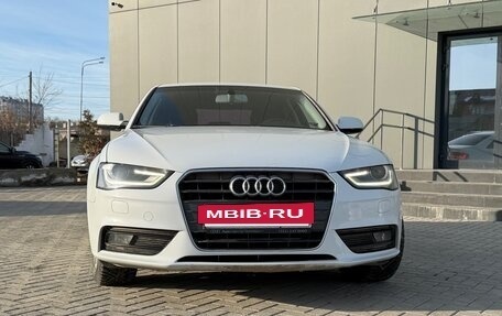Audi A4, 2012 год, 1 500 000 рублей, 3 фотография
