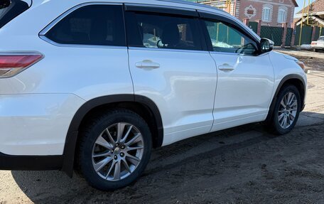 Toyota Highlander III, 2014 год, 2 530 000 рублей, 4 фотография