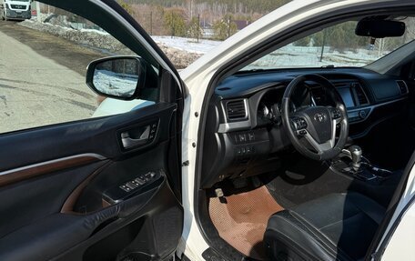 Toyota Highlander III, 2014 год, 2 530 000 рублей, 6 фотография