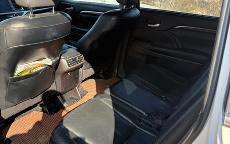 Toyota Highlander III, 2014 год, 2 530 000 рублей, 9 фотография