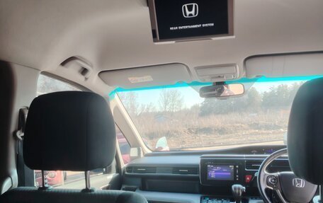 Honda Stepwgn IV, 2016 год, 1 850 000 рублей, 9 фотография