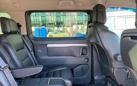 Peugeot Traveller I, 2021 год, 2 950 000 рублей, 10 фотография