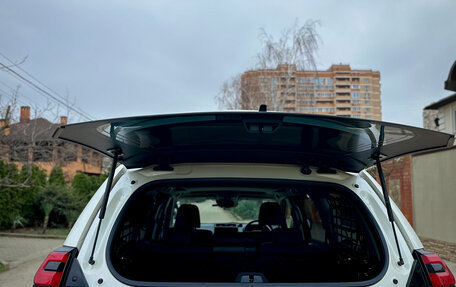 Toyota Land Cruiser Prado 150 рестайлинг 2, 2018 год, 4 800 000 рублей, 7 фотография