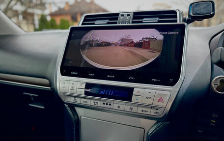 Toyota Land Cruiser Prado 150 рестайлинг 2, 2018 год, 4 800 000 рублей, 21 фотография