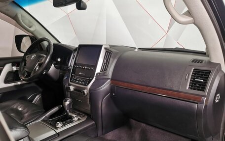 Toyota Land Cruiser 200, 2018 год, 4 600 000 рублей, 11 фотография