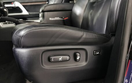 Toyota Land Cruiser 200, 2018 год, 4 600 000 рублей, 19 фотография