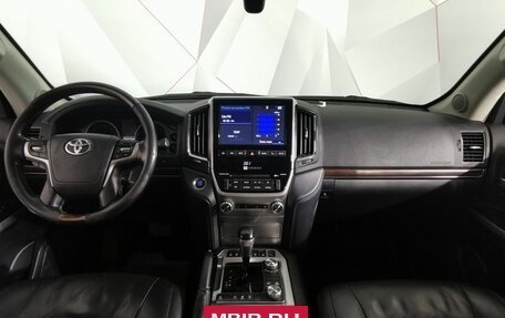 Toyota Land Cruiser 200, 2018 год, 4 600 000 рублей, 12 фотография