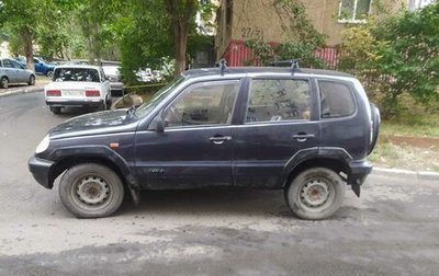 Chevrolet Niva I рестайлинг, 2004 год, 270 000 рублей, 1 фотография
