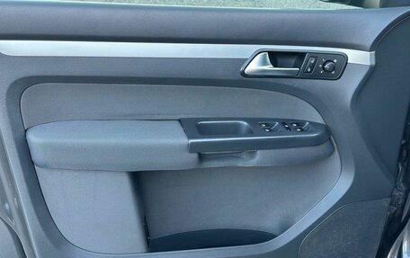 Volkswagen Touran III, 2011 год, 1 080 000 рублей, 10 фотография