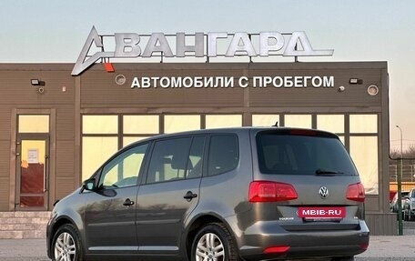 Volkswagen Touran III, 2011 год, 1 080 000 рублей, 3 фотография