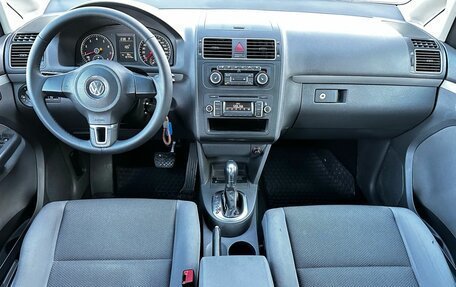 Volkswagen Touran III, 2011 год, 1 080 000 рублей, 15 фотография