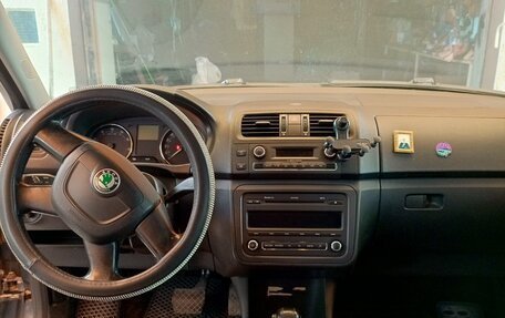 Skoda Fabia II, 2011 год, 720 000 рублей, 6 фотография