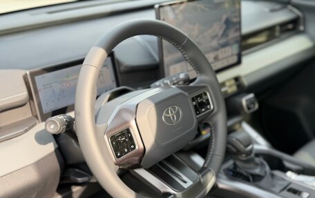 Toyota RAV4, 2026 год, 4 850 000 рублей, 15 фотография