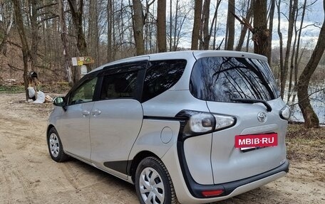 Toyota Sienta II, 2018 год, 1 550 000 рублей, 2 фотография