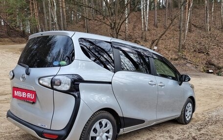 Toyota Sienta II, 2018 год, 1 550 000 рублей, 3 фотография