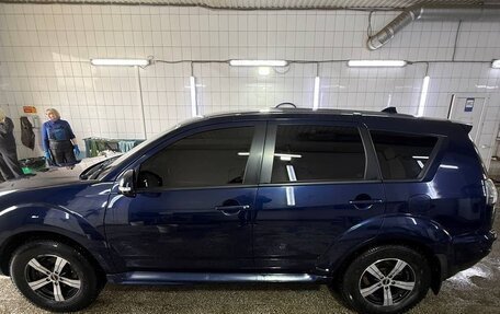 Mitsubishi Outlander III рестайлинг 3, 2010 год, 1 450 000 рублей, 4 фотография