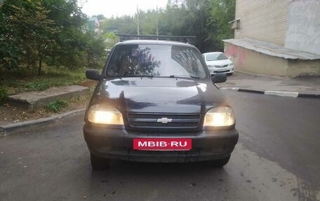 Chevrolet Niva I рестайлинг, 2004 год, 270 000 рублей, 3 фотография