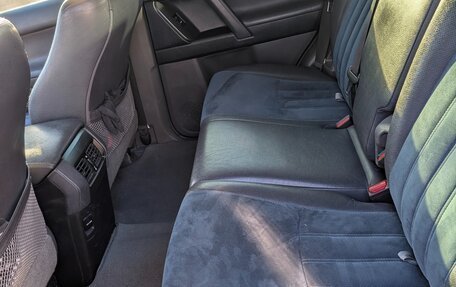 Toyota Land Cruiser Prado 150 рестайлинг 2, 2011 год, 2 500 000 рублей, 9 фотография