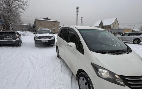 Honda Freed I, 2010 год, 869 000 рублей, 3 фотография