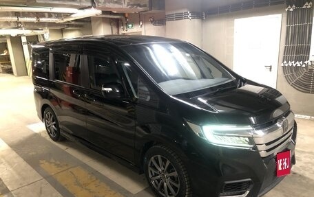 Honda Stepwgn IV, 2021 год, 2 400 000 рублей, 3 фотография