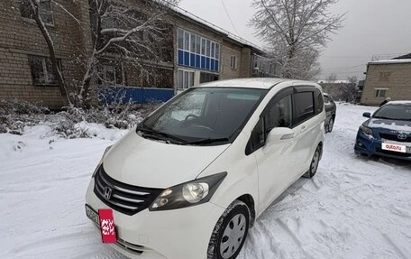 Honda Freed I, 2010 год, 869 000 рублей, 2 фотография
