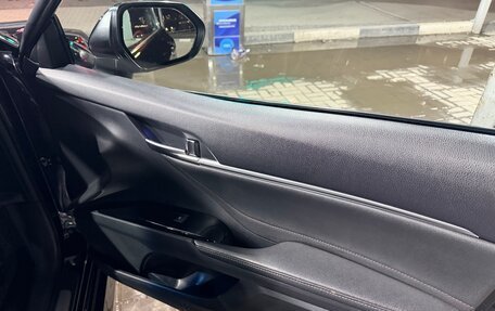 Toyota Camry, 2019 год, 2 650 000 рублей, 7 фотография