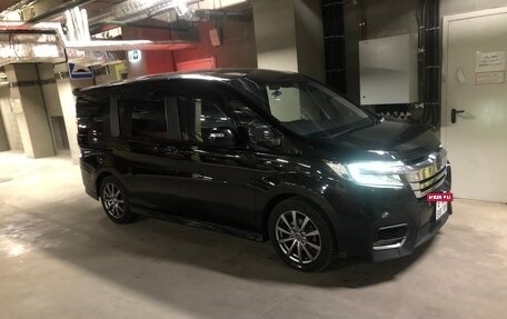 Honda Stepwgn IV, 2021 год, 2 400 000 рублей, 10 фотография