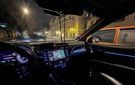 Toyota Camry, 2019 год, 2 650 000 рублей, 12 фотография