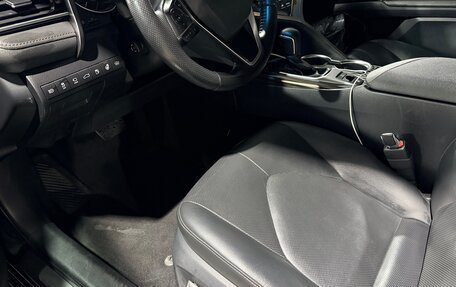 Toyota Camry, 2019 год, 2 650 000 рублей, 11 фотография