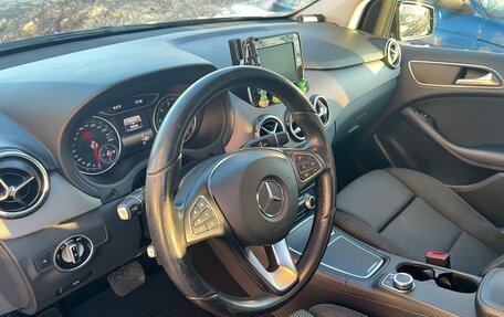 Mercedes-Benz B-Класс, 2016 год, 1 500 000 рублей, 4 фотография
