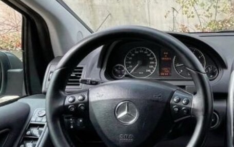 Mercedes-Benz A-Класс, 2011 год, 735 000 рублей, 9 фотография