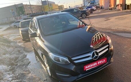 Mercedes-Benz B-Класс, 2016 год, 1 500 000 рублей, 2 фотография