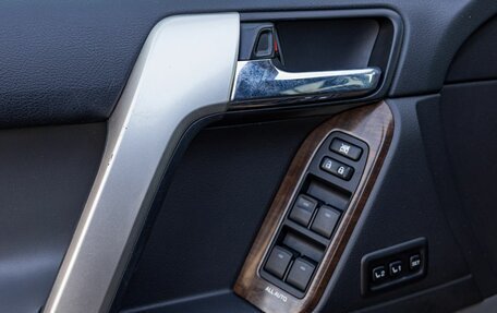 Toyota Land Cruiser Prado 150 рестайлинг 2, 2010 год, 2 745 000 рублей, 9 фотография