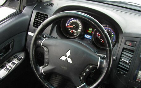 Mitsubishi Pajero IV, 2006 год, 1 280 000 рублей, 19 фотография