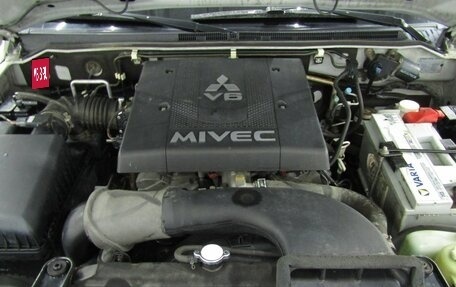 Mitsubishi Pajero IV, 2006 год, 1 280 000 рублей, 25 фотография