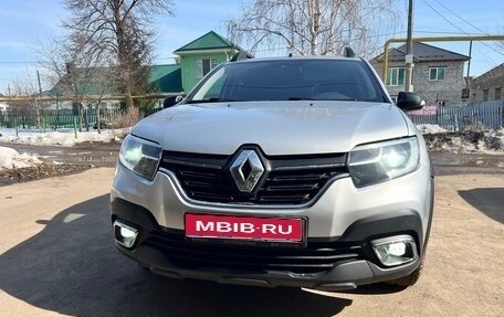 Renault Sandero II рестайлинг, 2018 год, 1 275 000 рублей, 1 фотография