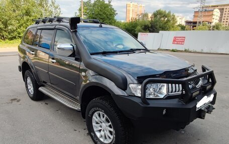 Mitsubishi Pajero Sport II рестайлинг, 2011 год, 1 900 000 рублей, 4 фотография