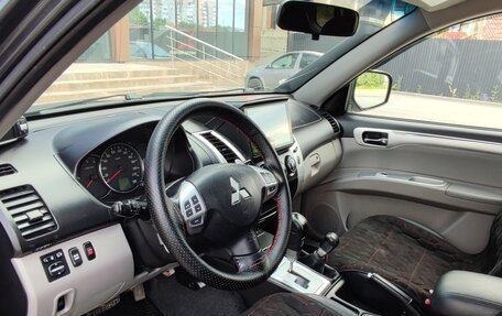Mitsubishi Pajero Sport II рестайлинг, 2011 год, 1 900 000 рублей, 8 фотография