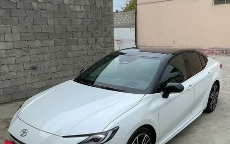 Toyota Camry, 2024 год, 3 600 000 рублей, 3 фотография