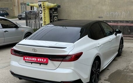 Toyota Camry, 2024 год, 3 600 000 рублей, 2 фотография