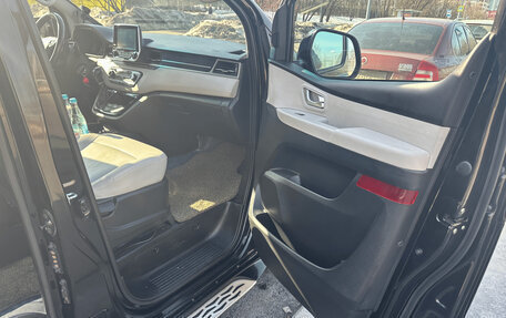 Hyundai Grand Starex Grand Starex I рестайлинг 2, 2018 год, 2 950 000 рублей, 13 фотография