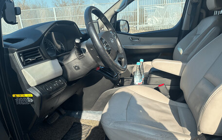 Hyundai Grand Starex Grand Starex I рестайлинг 2, 2018 год, 2 950 000 рублей, 19 фотография