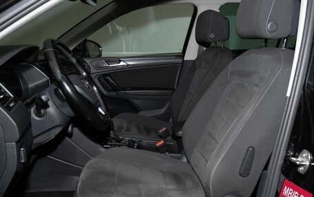 Volkswagen Tiguan II, 2017 год, 2 650 000 рублей, 6 фотография