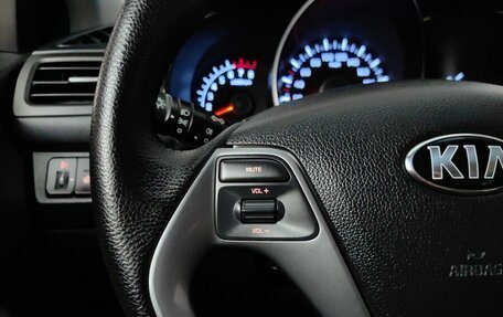 KIA Rio III рестайлинг, 2015 год, 975 000 рублей, 18 фотография