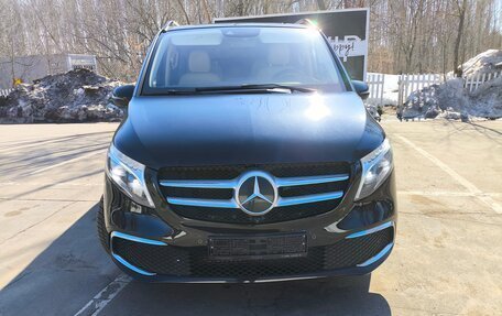 Mercedes-Benz V-Класс, 2021 год, 7 140 000 рублей, 4 фотография