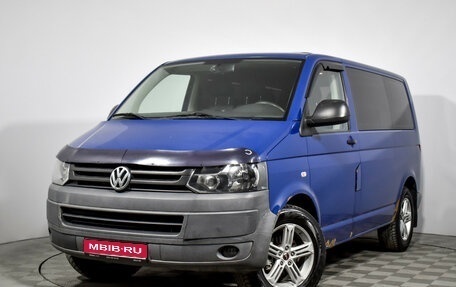 Volkswagen Caravelle T5, 2011 год, 1 690 000 рублей, 1 фотография