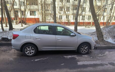 Renault Logan II, 2018 год, 800 000 рублей, 2 фотография