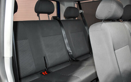 Volkswagen Caravelle T5, 2011 год, 1 690 000 рублей, 14 фотография