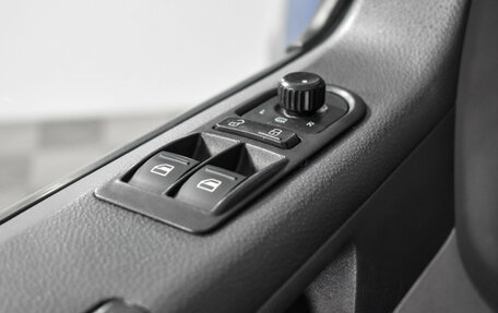 Volkswagen Caravelle T5, 2011 год, 1 690 000 рублей, 12 фотография